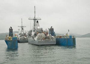 USS Chief (MCM 14) and  USS Pioneer (MCM 9)